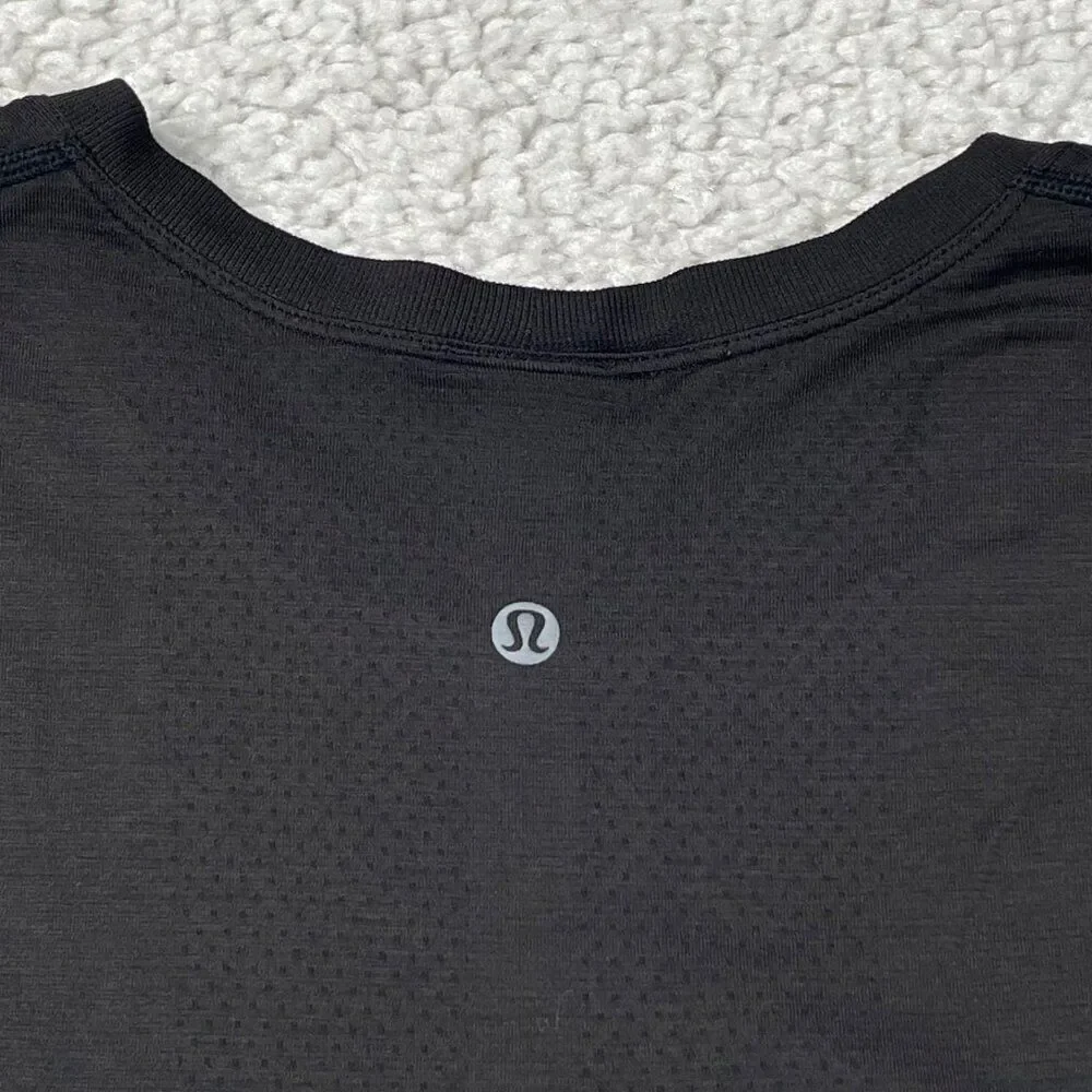 Lululemon Swiftly Tech Long Sleeve Crewneck Shirt Black Womens 10 FLAW